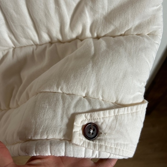 Xirena Ivory Vine Reversible Hunter Puffer Vest - Picture 11 of 12